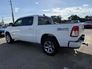 Ram 1500 2019 4x4 Big Horn 4dr Crew Cab 5.6 ft. SB Pickup