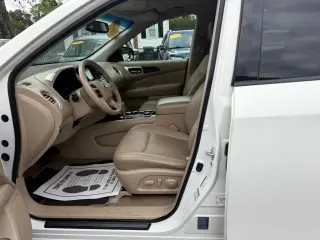 2014 Nissan Pathfinder 4WD 4dr SL