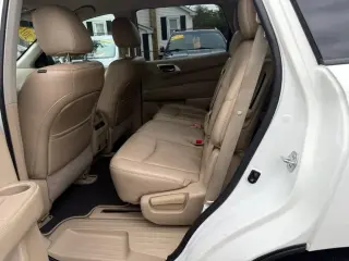 2014 Nissan Pathfinder 4WD 4dr SL
