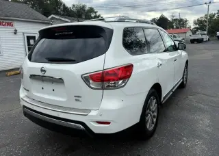 2014 Nissan Pathfinder 4WD 4dr SL