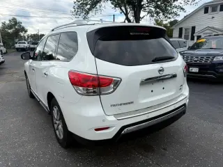 2014 Nissan Pathfinder 4WD 4dr SL