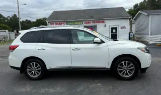 2014 Nissan Pathfinder 4WD 4dr SL