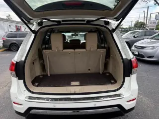 2014 Nissan Pathfinder 4WD 4dr SL