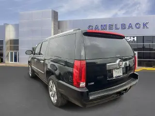 Cadillac Escalade ESV 2009 AWD 4dr SUV con Colección Ultra de Lujo V8