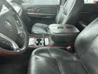 Cadillac Escalade ESV 2009 AWD 4dr SUV con Colección Ultra de Lujo V8