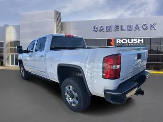 GMC Sierra 2500HD 2015 4x4 SLT 4dr Crew Cab SB