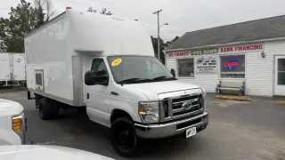 2015 Ford Econoline E-450 Super Duty 176" DRW
