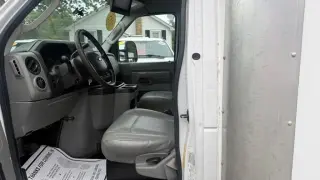2015 Ford Econoline E-450 Super Duty 176" DRW