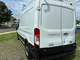 2016 Ford Transit T-150 148" Med Rf 8600 GVWR Sliding RH Dr