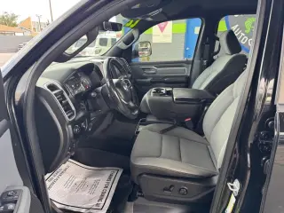 2022 RAM 1500 Big Horn 4x4 Crew Cab 6'4" Box