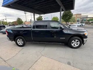 2022 RAM 1500 Big Horn 4x4 Crew Cab 6'4" Box