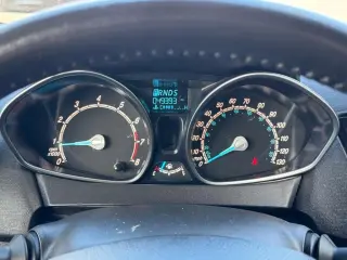 2015 Ford Fiesta 4dr Sdn SE