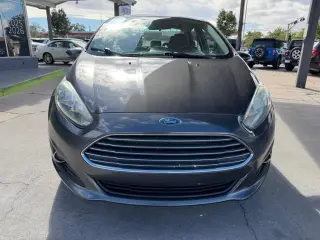 2015 Ford Fiesta 4dr Sdn SE