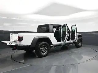 Jeep Gladiator 2024 4x4 Mojave 4dr Crew Cab 5.0 ft. SB