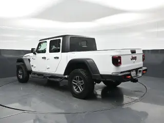 Jeep Gladiator 2024 4x4 Mojave 4dr Crew Cab 5.0 ft. SB