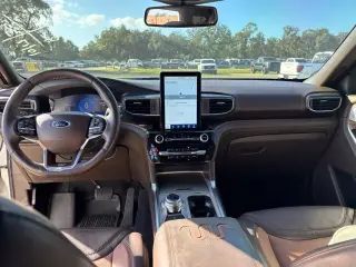 Ford Explorer 2022 AWD King Ranch 4dr SUV