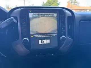 2017 Chevrolet Silverado 1500 4WD Double Cab 143.5" Custom