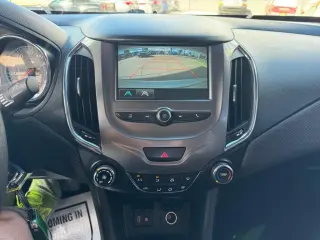 2017 Chevrolet Cruze 4dr Sdn 1.4L LT w/1SD