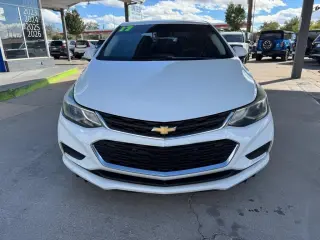 2017 Chevrolet Cruze 4dr Sdn 1.4L LT w/1SD