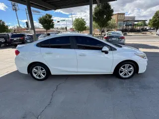 2017 Chevrolet Cruze 4dr Sdn 1.4L LT w/1SD