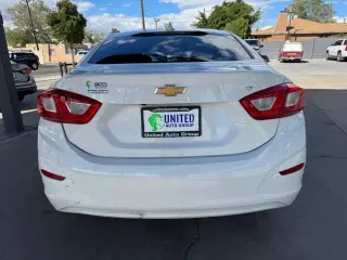 2017 Chevrolet Cruze 4dr Sdn 1.4L LT w/1SD