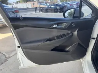 2017 Chevrolet Cruze 4dr Sdn 1.4L LT w/1SD