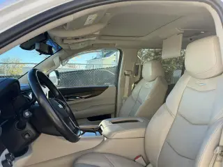 2019 Cadillac Escalade ESV 4WD 4dr Premium Luxury