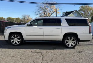 2019 Cadillac Escalade ESV 4WD 4dr Premium Luxury