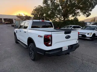 Ford Ranger 2024 4x4 XLT 4 puertas SuperCrew 5.0 ft. SB