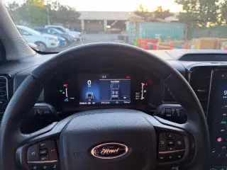 Ford Ranger 2024 4x4 XLT 4 puertas SuperCrew 5.0 ft. SB