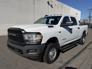 2022 RAM 2500 Tradesman 4x4 Crew Cab 6'4" Box