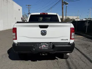 2022 RAM 2500 Tradesman 4x4 Crew Cab 6'4" Box