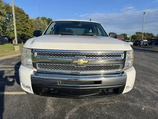 2011 Chevrolet Silverado 1500 4WD Crew Cab 143.5" LT