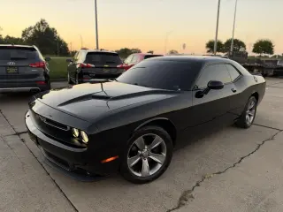 2015 Dodge Challenger SXT