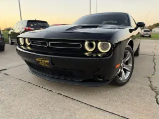 2015 Dodge Challenger SXT
