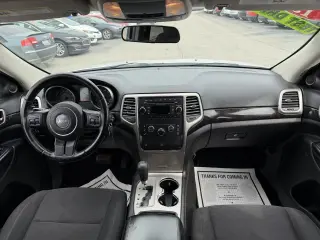 2013 Jeep Grand Cherokee 4WD 4dr Laredo