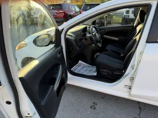 2012 Mazda MAZDA2 Base