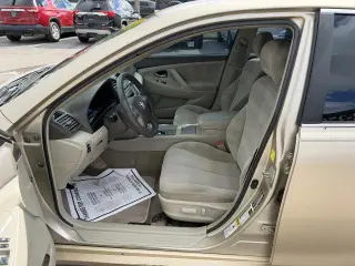 2011 Toyota Camry 4dr Sdn LE Auto
