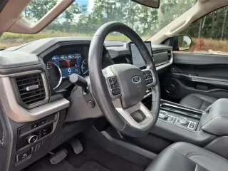 Ford Expedition MAX 2023 4x4 XLT 4dr SUV