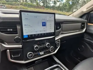 Ford Expedition MAX 2023 4x4 XLT 4dr SUV
