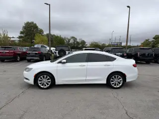 2015 Chrysler 200 4dr Sdn C FWD