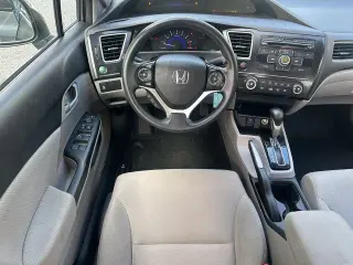 Honda Civic 2013 LX 4dr Sedán 5A