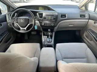 Honda Civic 2013 LX 4dr Sedán 5A