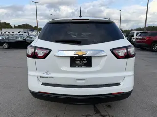 2017 Chevrolet Traverse LS