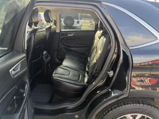 2016 Ford Edge 4dr Titanium AWD