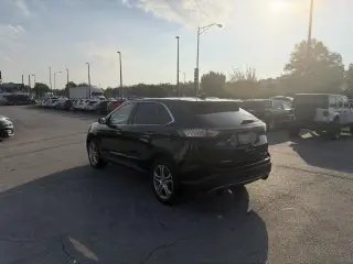 2016 Ford Edge 4dr Titanium AWD