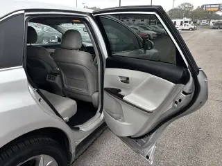 2011 Toyota Venza 4dr Wgn V6 AWD (Natl)
