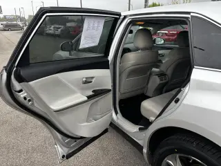2011 Toyota Venza 4dr Wgn V6 AWD (Natl)