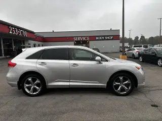 2011 Toyota Venza 4dr Wgn V6 AWD (Natl)