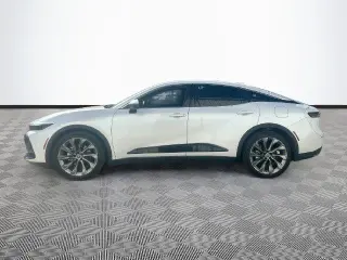 Toyota Corona 2024 AWD Limited 4dr Sedán